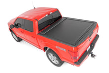 Retractable Bed Cover | 5.5 Ft Bed | Ford F-150 2WD/4WD (2015-2022)