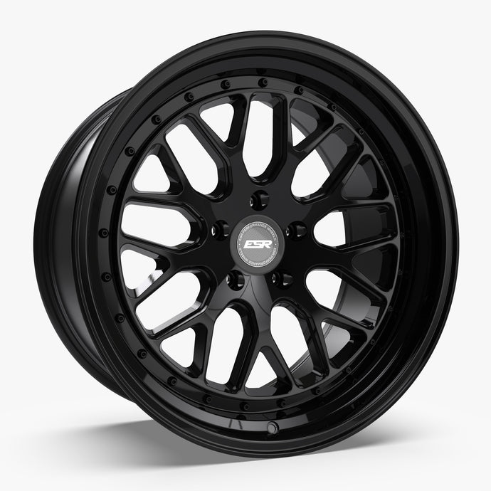 CS01 | Gloss Black | 19x8.5 | 5x115 | +30mm