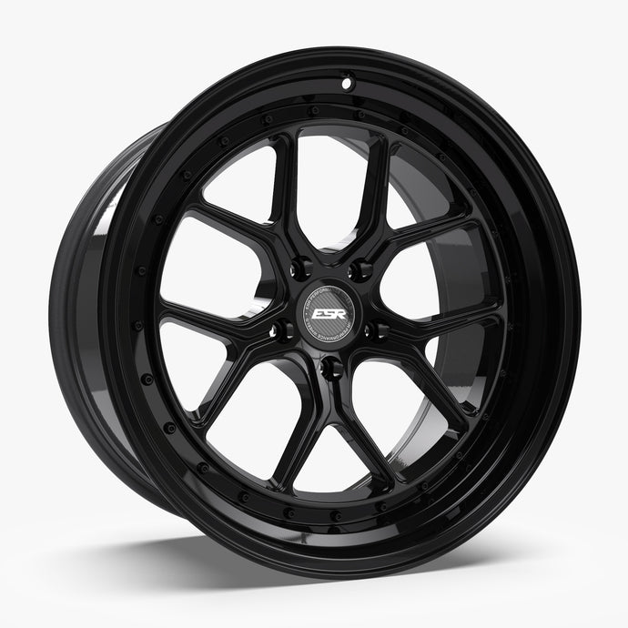 CS2 | Gloss Black | 19x8.5 | 5x112 | +30mm