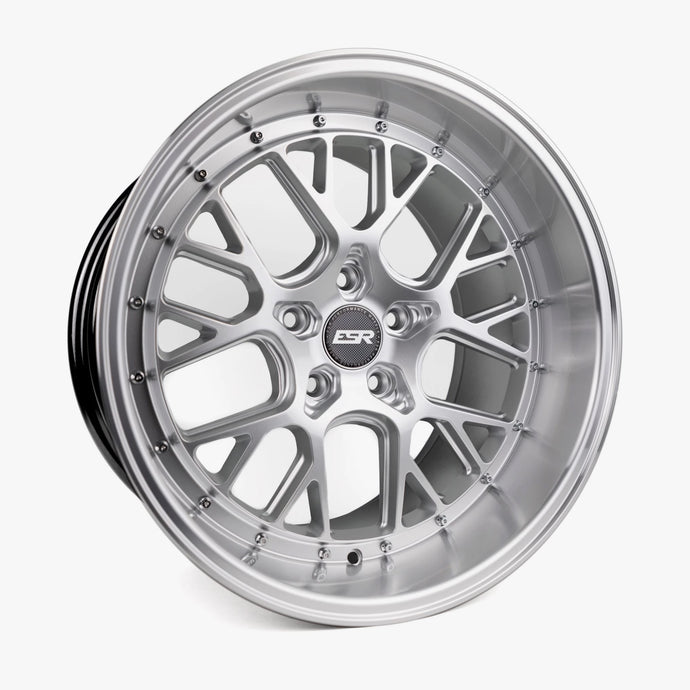 CS11 | Hyper Silver | 19x8.5 | 5x115 | +30mm