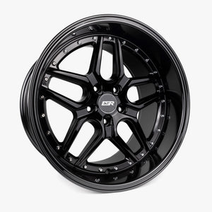 CS15 | Gloss Black | 18x10.5 | 5x120 | +15mm