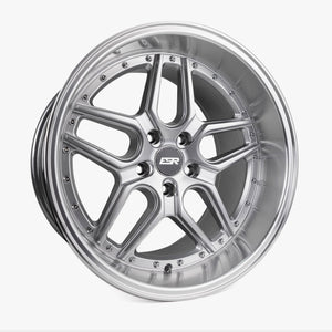 CS15 | Hyper Silver | 19x9.5 | 5x120 | +15mm